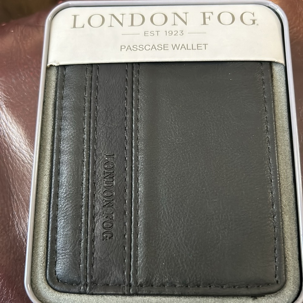 Wallet - Picture 3 of 4